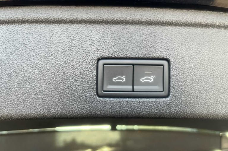 2023 Volkswagen Touareg 3.0 V6 TDI 4Motion Black Edition 5dr Tip Auto SUV Diesel Automatic