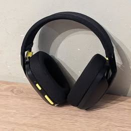 Logitech G435 wireless gaming headset for PC PS5 