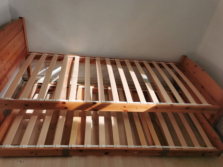 image for single-double bed / guest bed