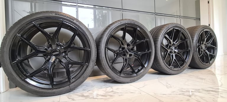 Black Vossen HF5 Wheels with tyres