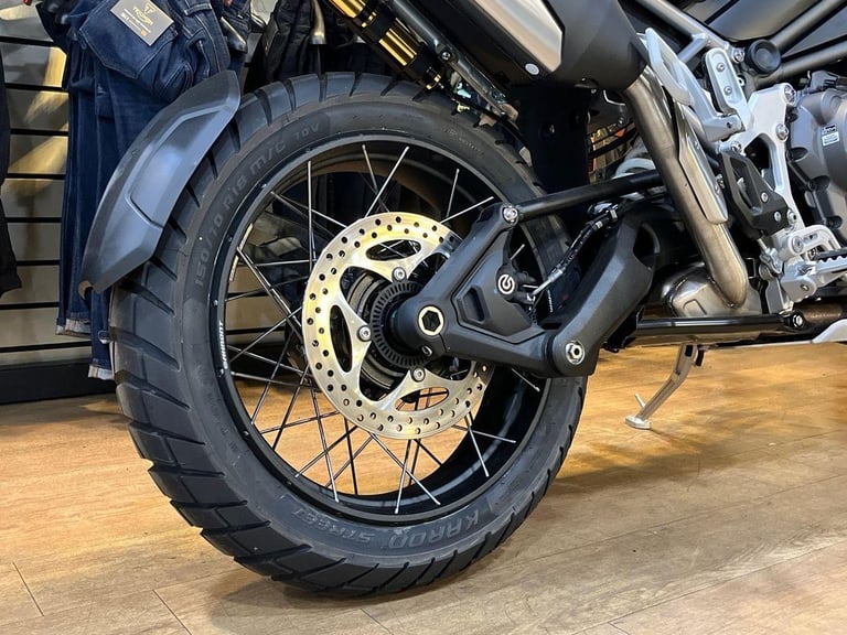 2025 Triumph Tiger 1200 RALLY EXPLORER STANDARD COLOUR Petrol black 6 Speed