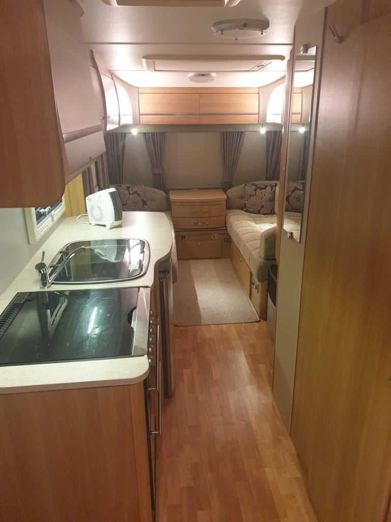 🏕️ Coachman Laser 655/6 – 2010 – 6 Berth Luxury Caravan