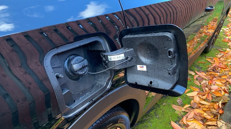 2025 Peugeot 5008 1.2 Hybrid 136 GT 5dr e-DSC6 HATCHBACK PETROL Automatic