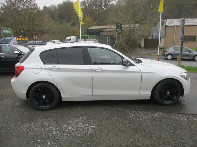 2013 BMW 1 Series 116d EfficientDynamics 5dr HATCHBACK Diesel Manual