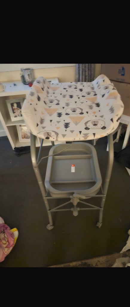 image for Baby changing table and bath 