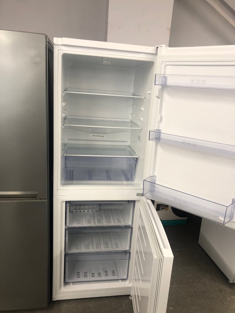🚚SALE NOW ON🚚BEKO 50/50 FRIDGE FREEZER WITH WARRANTY 