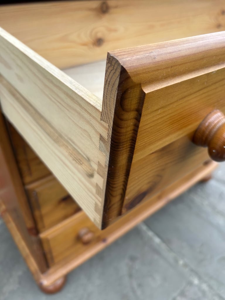 Solid Pine Chest of Drawers - Good Condition 