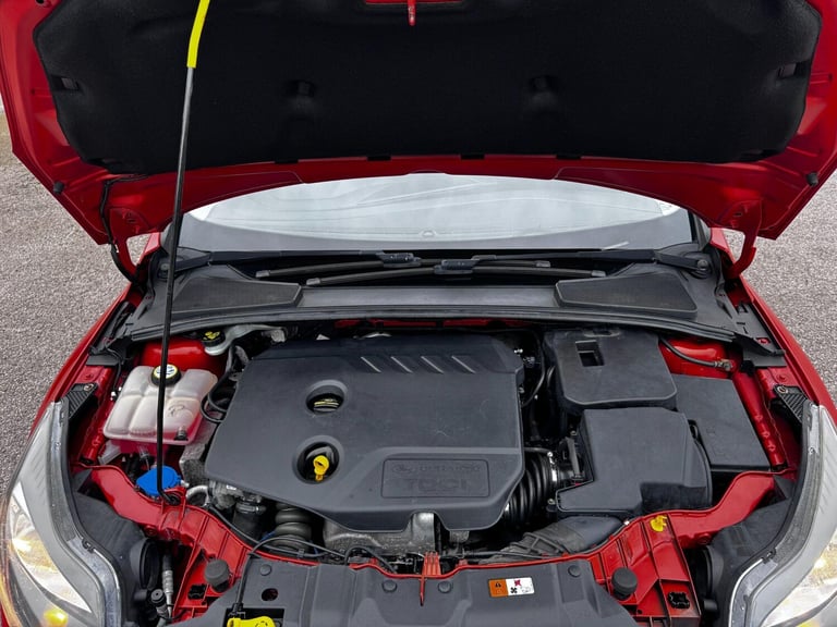 2011 Ford Focus 1.6 TDCi Titanium Euro 5 (s/s) 5dr HATCHBACK Diesel Manual