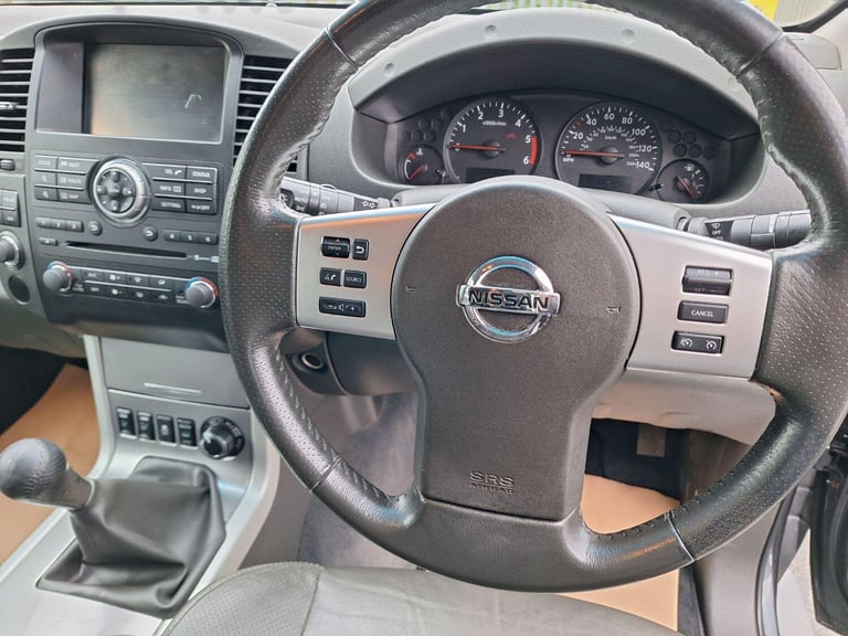 NISSAN NAVARA 2.5 dCi Tekna 2016