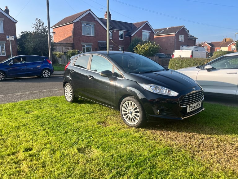 Ford, FIESTA, Hatchback, 2015, Manual, 998 (cc), 5 doors
