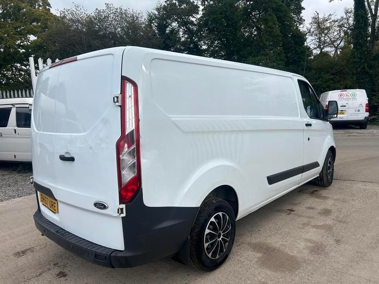 2018 Ford Transit Custom 2.0 TDCi 105ps Low Roof Van PANEL VAN DIESEL Manual