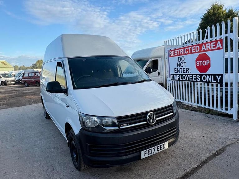image for 2017 Volkswagen Transporter Transporter T32 Startline TDI BlueMotion Technology 4Motion Camper DI...