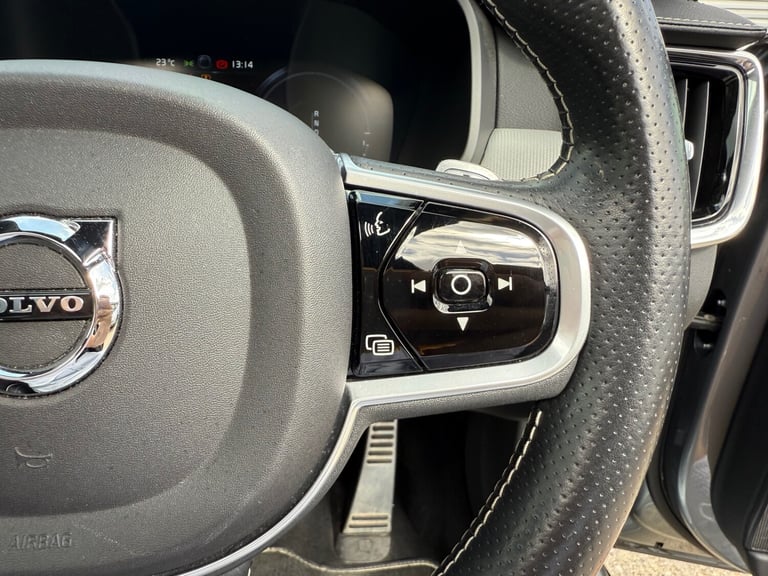 2018 Volvo S90 2.0 T8 Hybrid R DESIGN Pro 4dr AWD Geartronic SALOON Petrol Parallel Phev Automatic