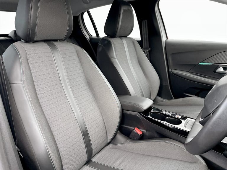 2023 Peugeot 208 1.2 PureTech Allure Premium + Euro 6 (s/s) 5dr HATCHBACK Petrol Manual