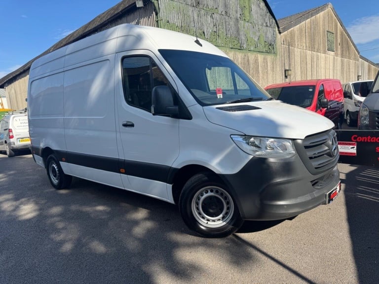 Mercedes-Benz Sprinter 3.5t H2 L2 Progressive Van++1 OWNER++CRUISE++REV