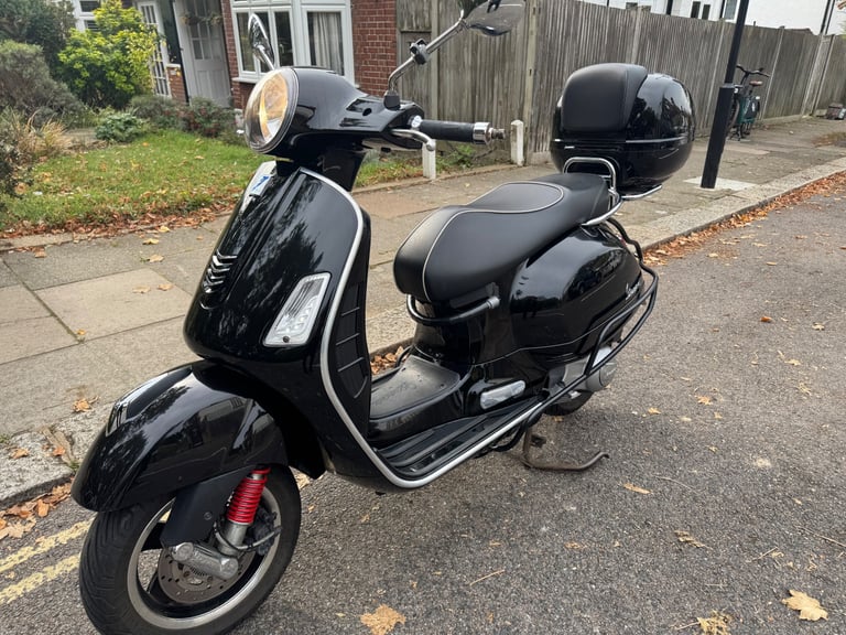 image for Piaggio, VESPA, GTS 2018, 278 (cc) abs black 