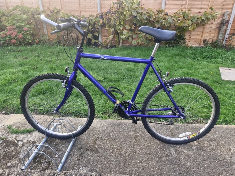  MENS GENTS ADULTS RALEIGH 26 INCH WHEELS 21 INCH FRAME 18 SPEED BIKE BICYCLE