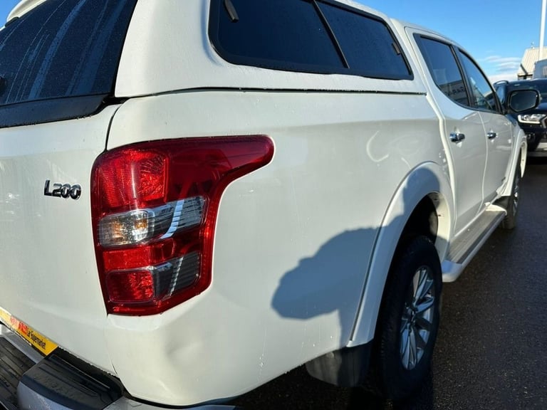 2019 Mitsubishi L200 2.4 DI-D 4WD WARRIOR DCB 178 BHP PICK UP Diesel Automatic