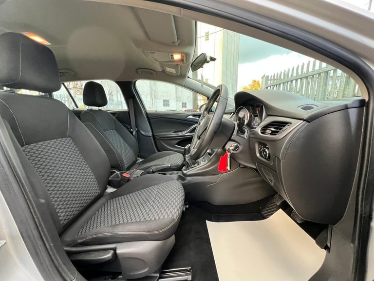 2016 Vauxhall Astra 1.6 CDTi ecoFLEX Design Sports Tourer Euro 6 (s/s) 5dr ESTATE Diesel Manual