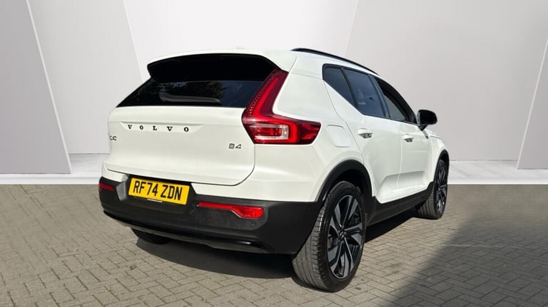 2025 Volvo XC40 Ultra, B4 Mild hybrid, Petrol, Dark Estate Petrol Automatic