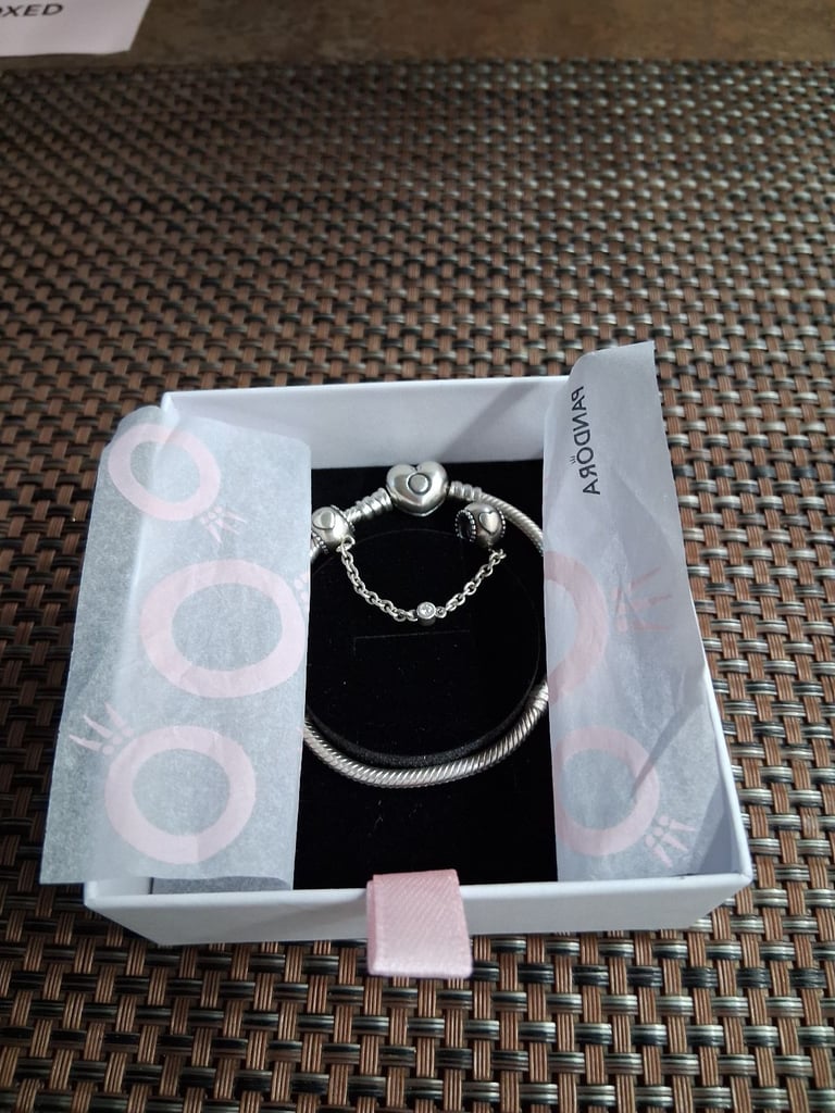 Brand new genuine silver pandora bracelet with safety chain 