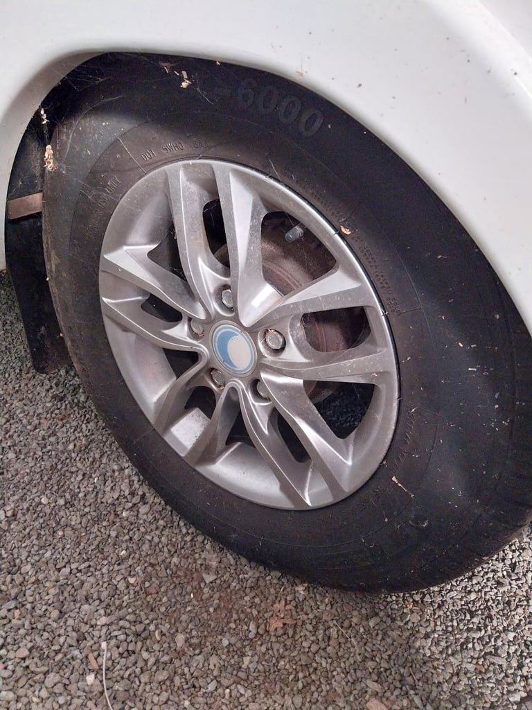 2015 lunar caravan alloy wheel 