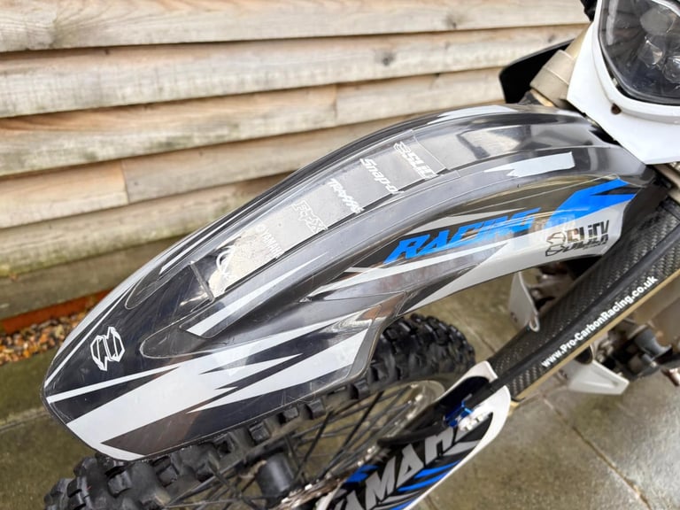 2008 / 08 Yamaha WR250F £2750 Blue 7595 miles.
