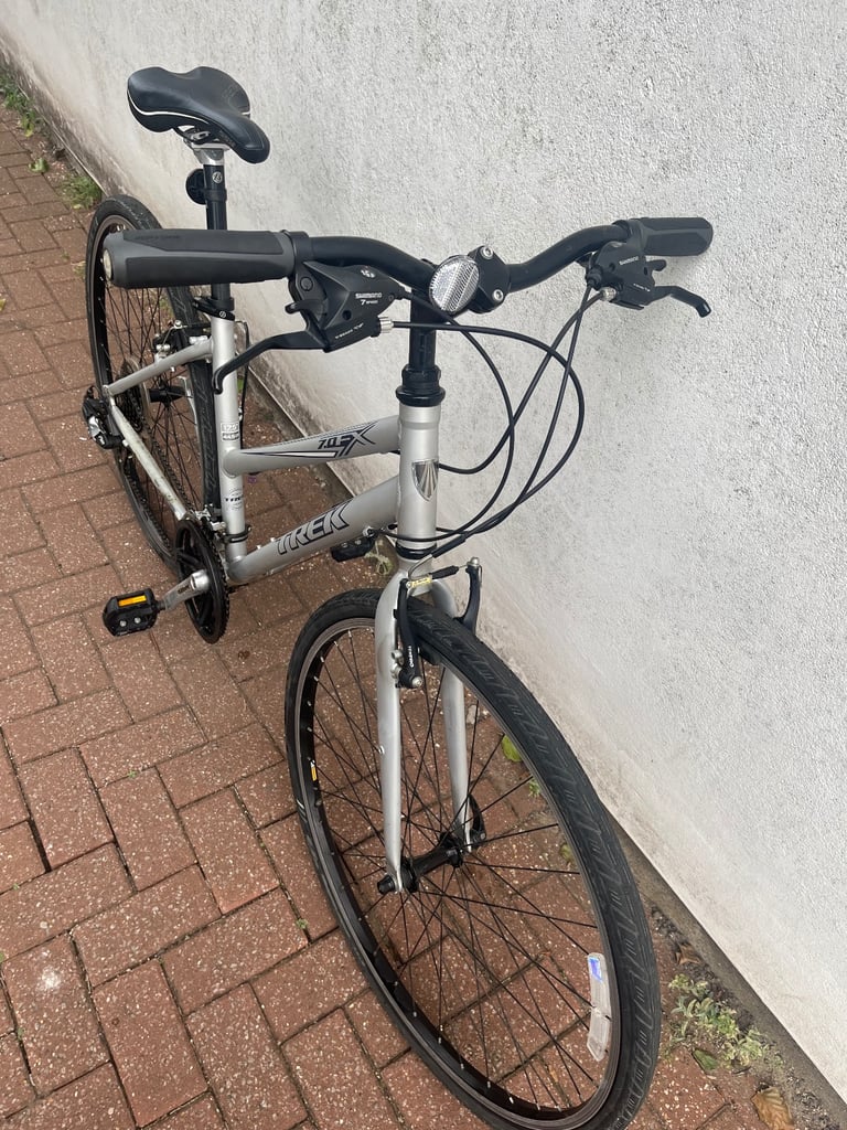 Trek 7.0fx woman's hybrid bike