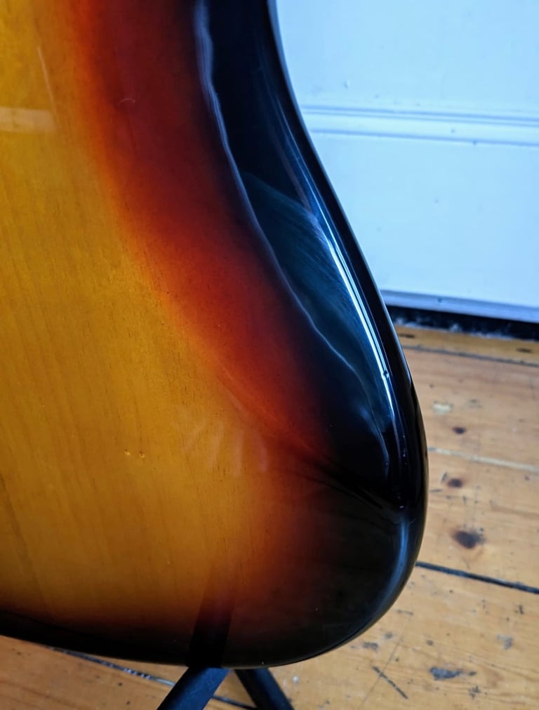 Fender Jaguarillo (2013) - 3 Color Sunburst