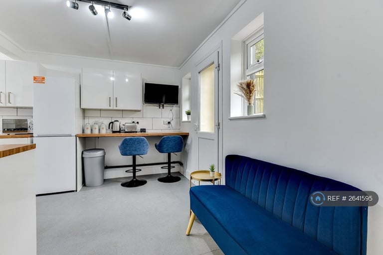 image for 1 bedroom in The Crestway, Brighton, BN1 (#2641595)