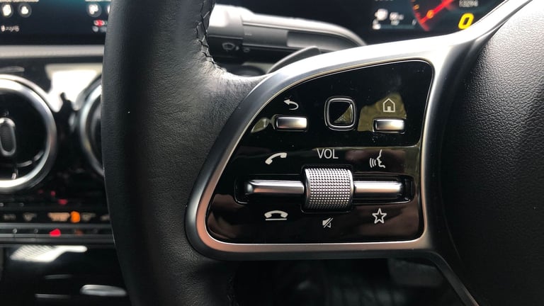 2022 Mercedes-Benz A-Class A 200 SPORT EXECUTIVE AUT Saloon Petrol Automatic