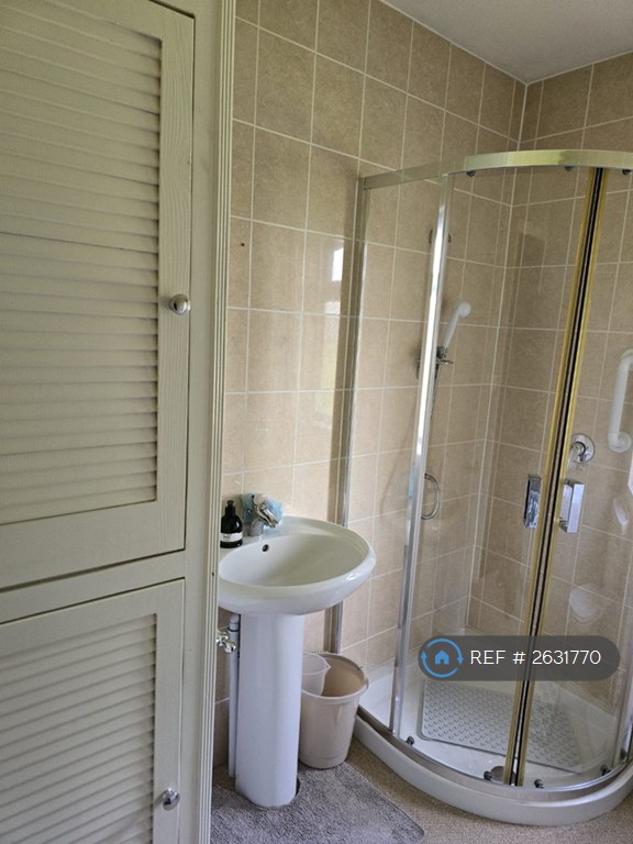 2 bedroom house in Greyswood Road, Stoke-On-Trent, ST4 (2 bed) (#2631770)