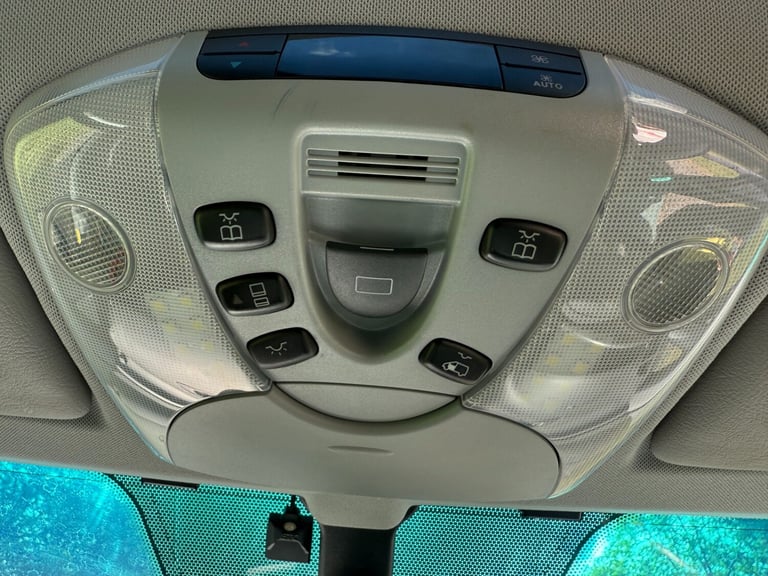 FRESH IMPORT 2011 MERCEDES-BENZ V350 AMBIENTE VIANO LONG WHEEL BASE 3.5 V6 AUTO
