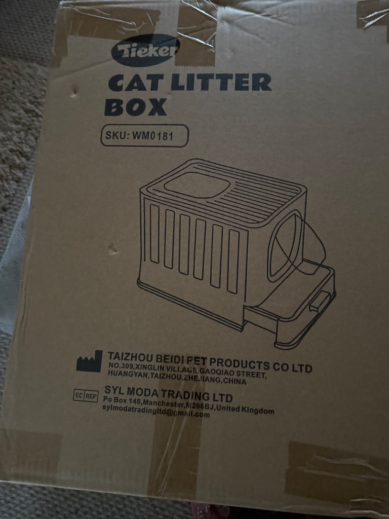 Brand new cat litter box 