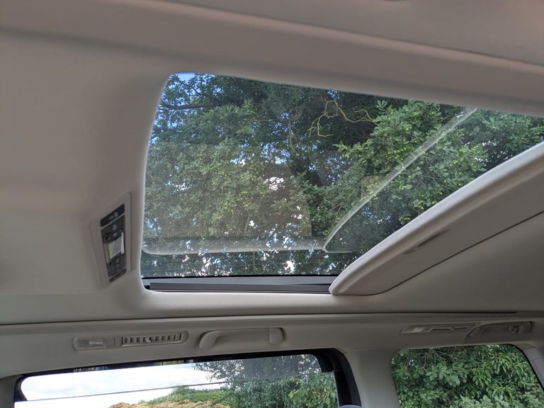 2008 Toyota Alphard 3.5 V6 twin sunroofs cruise control  Petrol