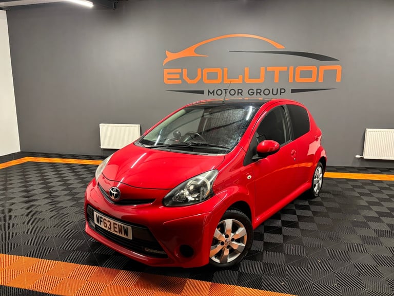 2013 Toyota AYGO 1.0 VVT-i Move with Style 5dr HATCHBACK Petrol Manual