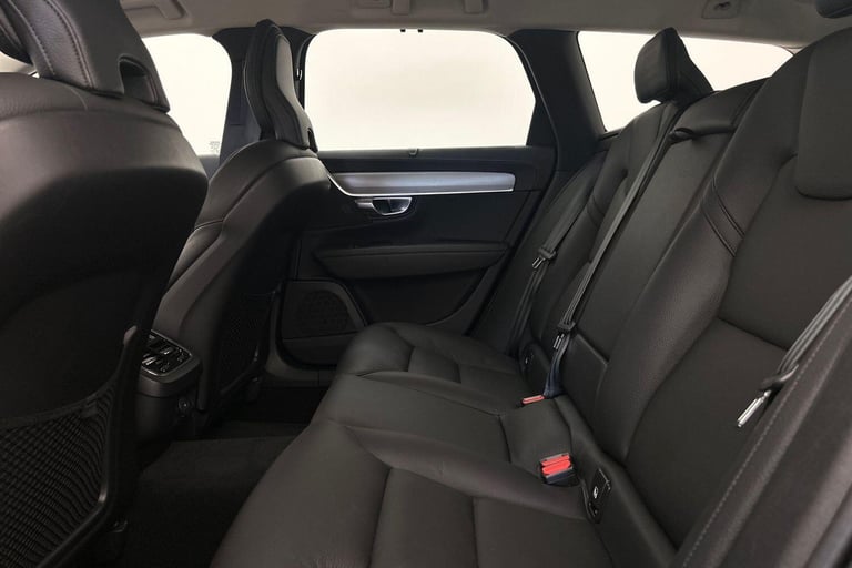 2022 Volvo V90 Plus, B4 mild hybrid, Petrol, Dark ESTATE Petrol/Electric Hybrid Automatic