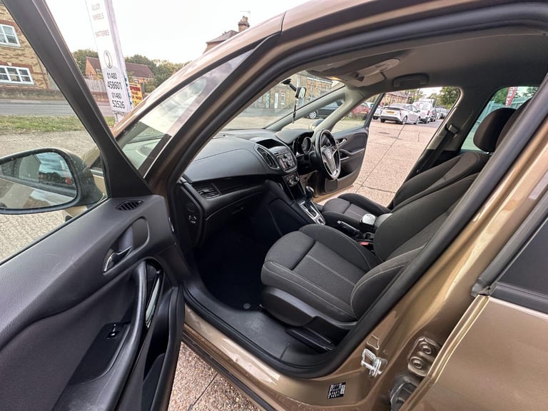 VAUXHALL ZAFIRA TOURER 2.0 CDTi SRi 2013