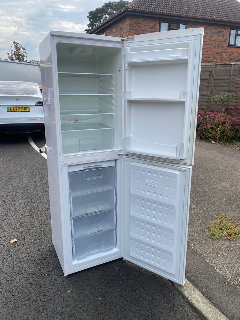 Beko tall fridge freezer for £140(we can deliver)