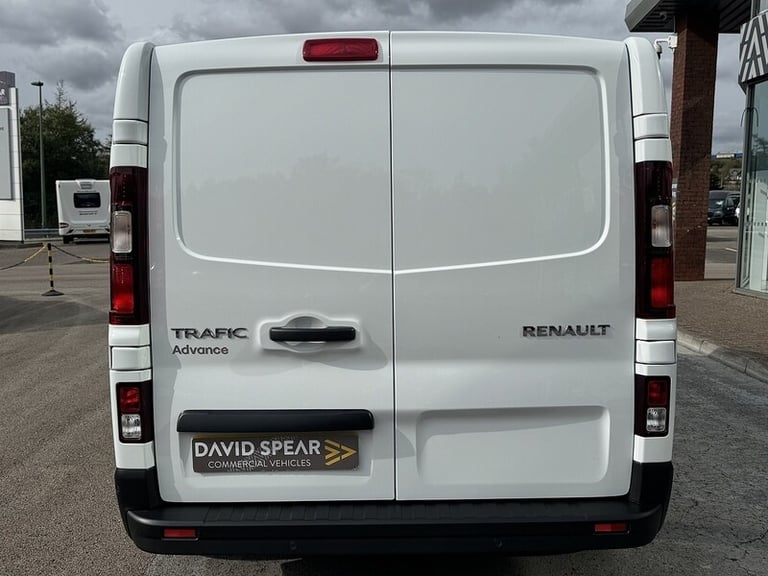 2025 Renault Trafic 130ps LL30 130 Advance 6 Seat with Air Con, Cruise, Rear Sensors &amp; Delive...