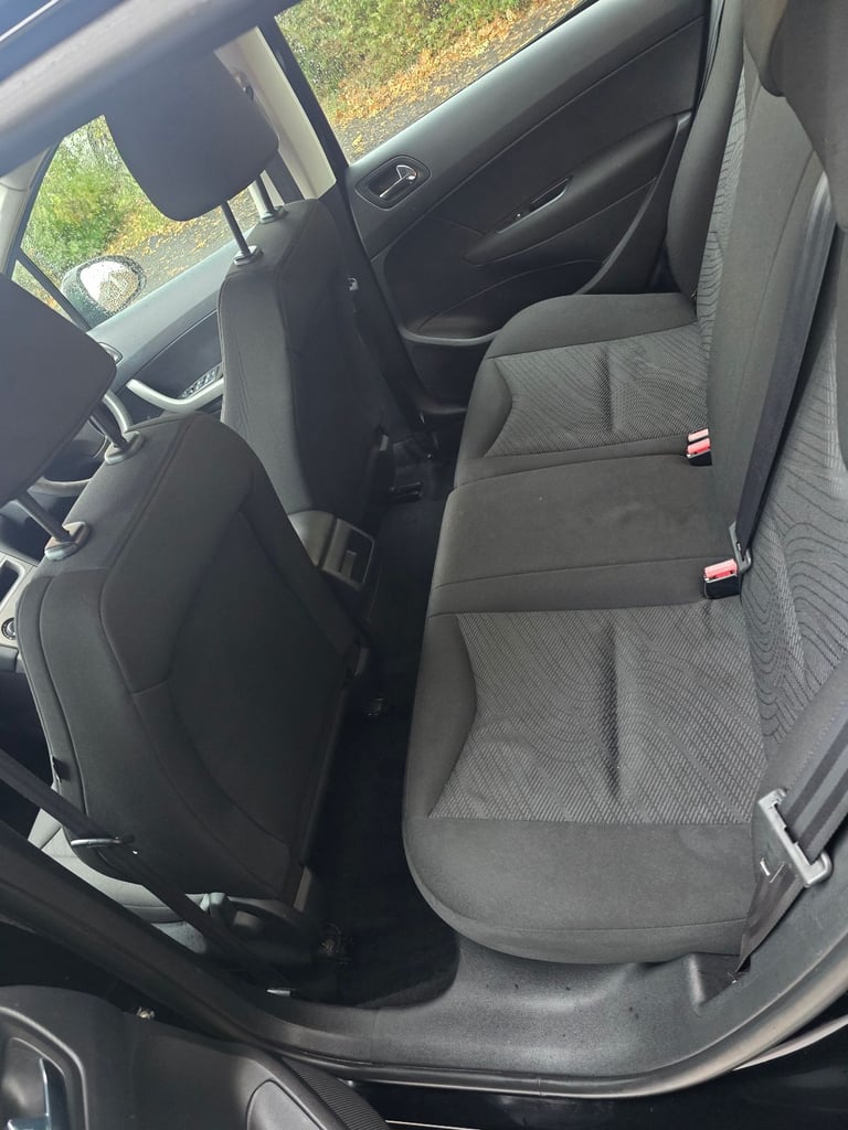 Peugeot, 308, Hatchback, 2012, Manual, 1560 (cc), 5 doors