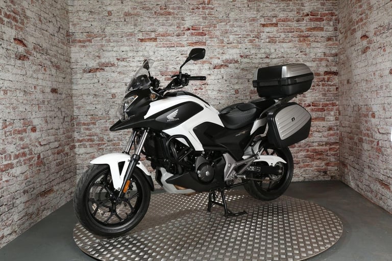 HONDA NC750X - 2016 Petrol Automatic in White