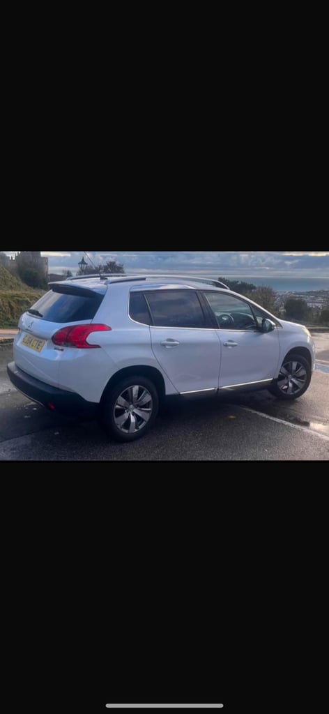 Peugeot, 2008, Hatchback, 2014, Manual, 1199 (cc), 5 doors