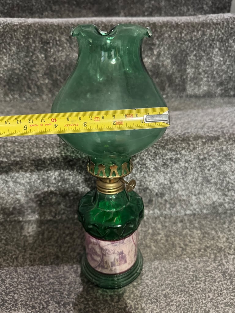 Decorative paraffin lamp