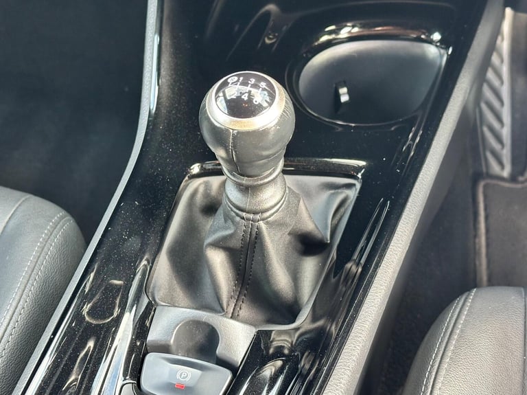 2019 Toyota C-HR 1.2T Excel 5dr [Leather] HATCHBACK PETROL Manual