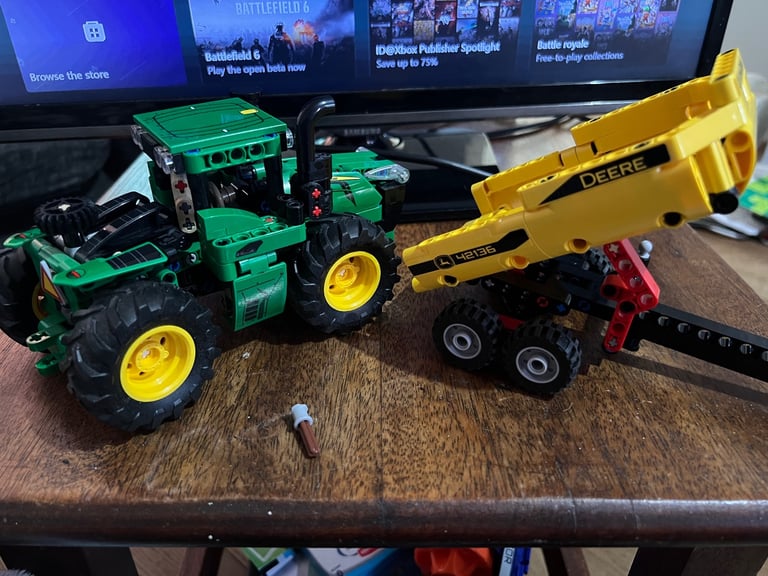 Lego John Deere tractor 