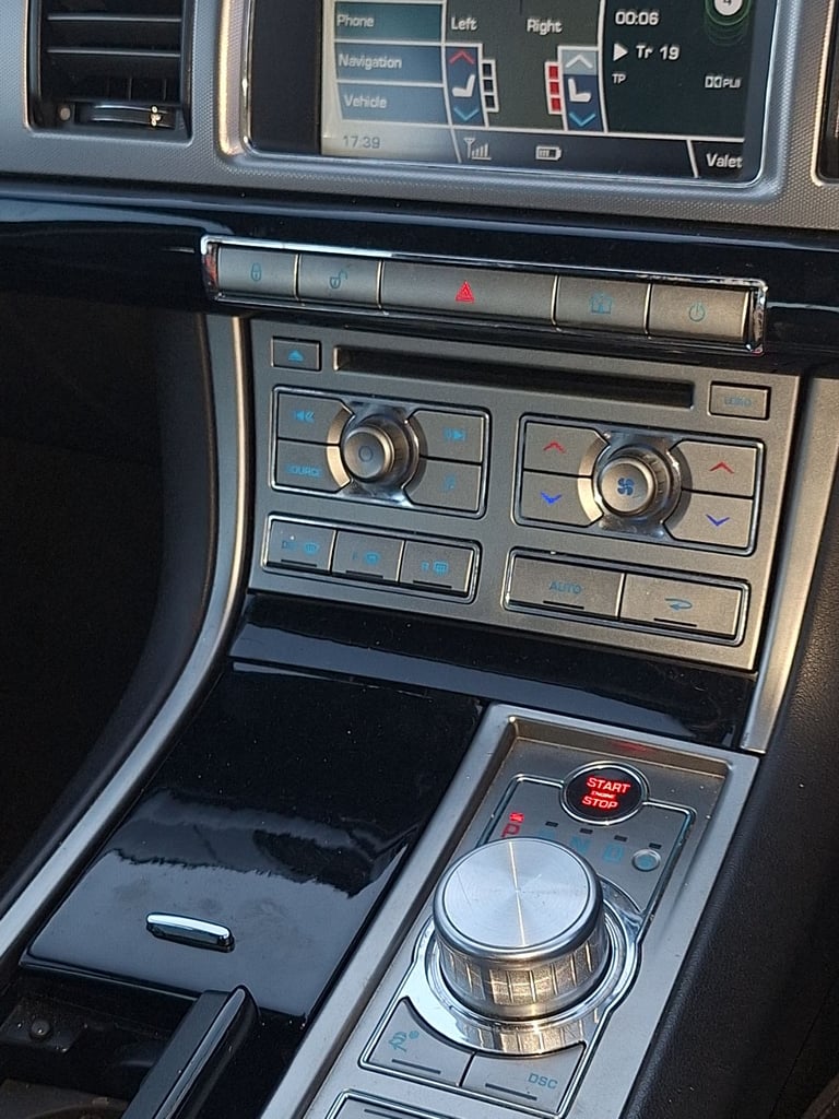 Jaguar xf sports 3 liter diesel 2010