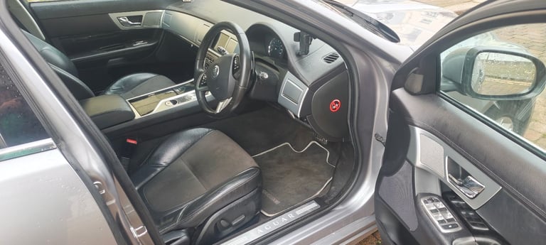 Jaguar, XF, Saloon, 2013, Other, 2179 (cc), 4 doors