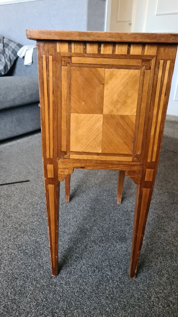 Antique side unit