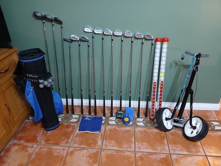 Right Hand Golf Set with bag, trolleys, balls and accessories,  Excellent condition